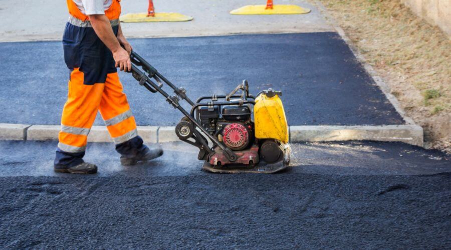 Professional gutter cleaning in Sparrow Bush, NY